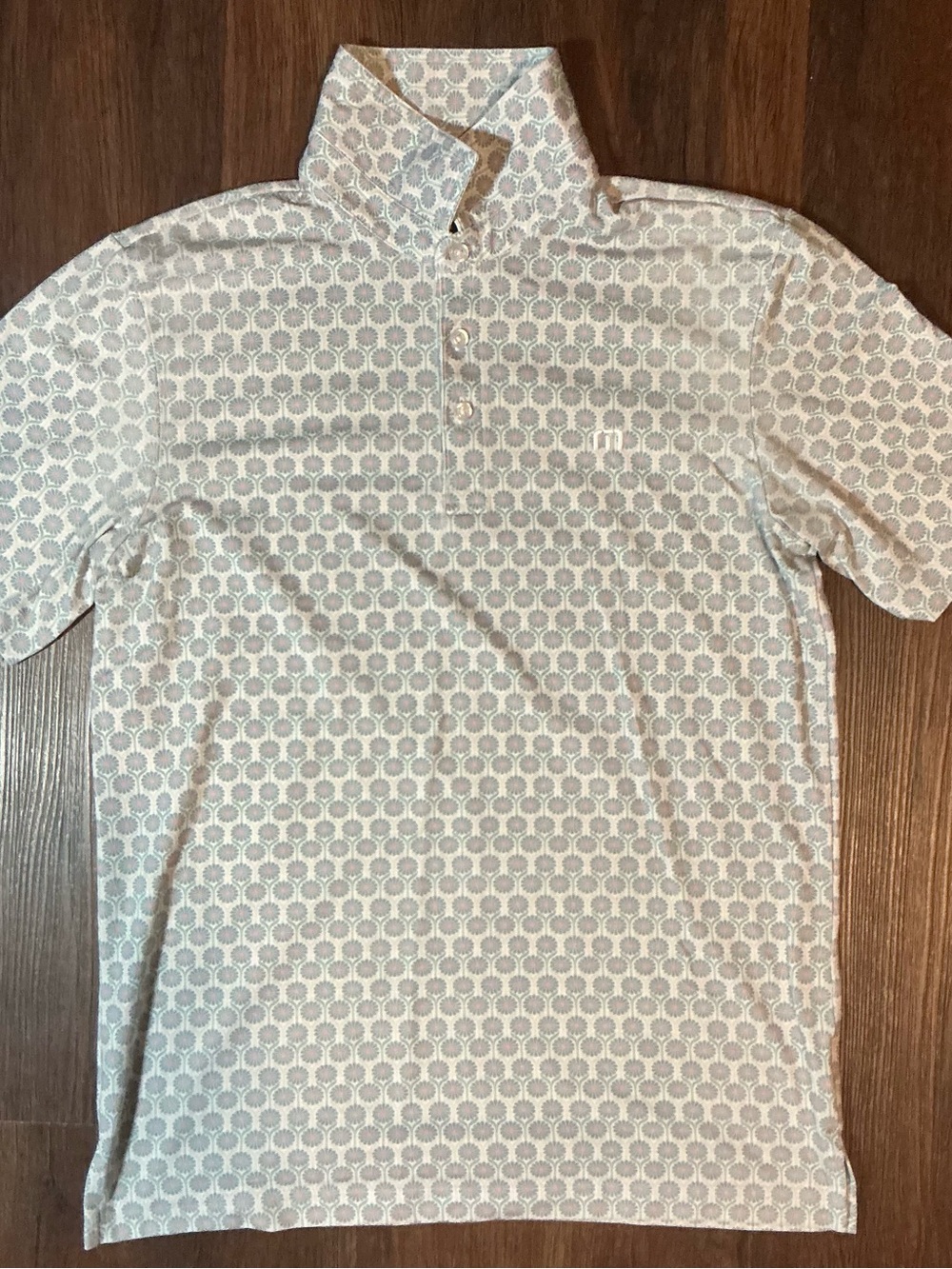 Travis Mathew Bluflower Polo Comfortknit like new Small